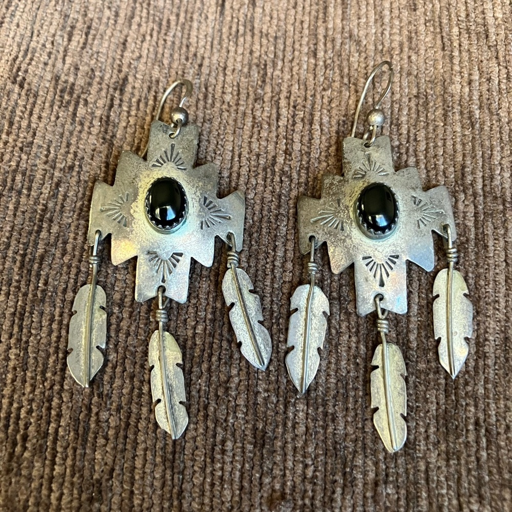 Native American Silver onyx  Feather Dangle Earrings
